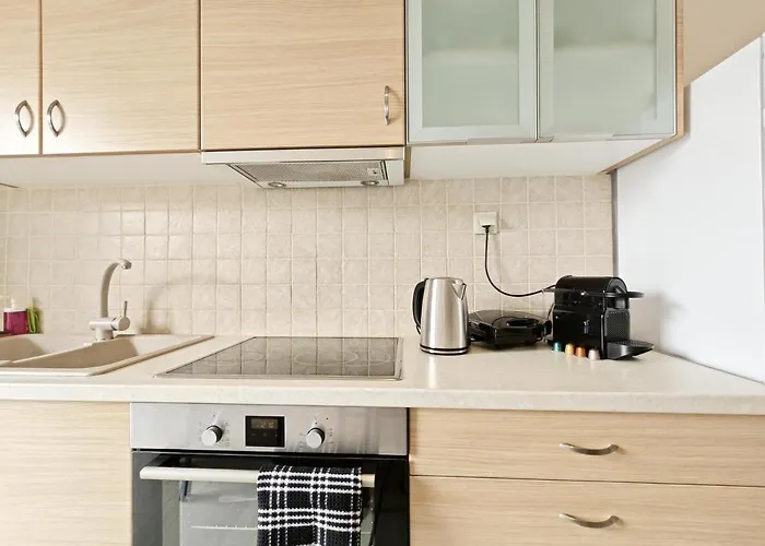 Etolou E3 - By Verde Apartments