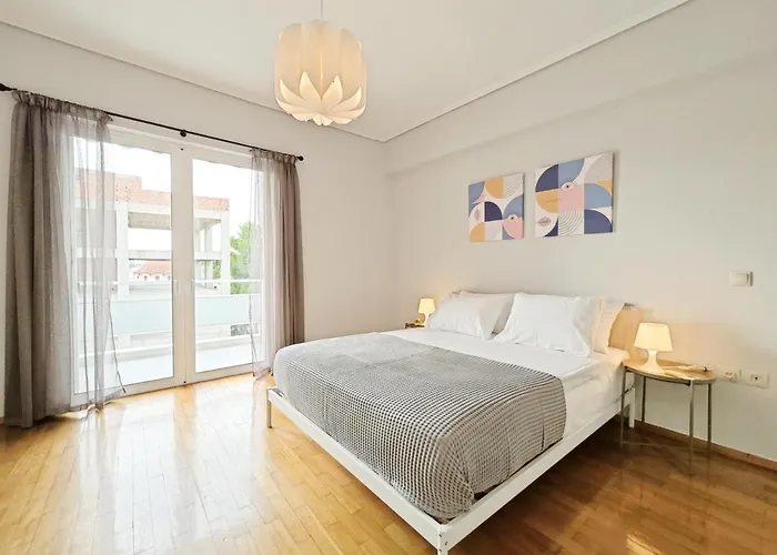 Etolou E3 - By Verde Apartments